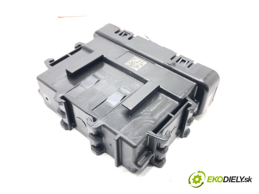 RENAULT MASTER III Autobus (JV) 2011 - 2022    2.3 dCi 135 FWD (JV0N, JV08) 100 kW [136 KM] olej napędowy 2014 - 2022  Modul Riadiaca jednotka 284Z18966R (Ostatné)