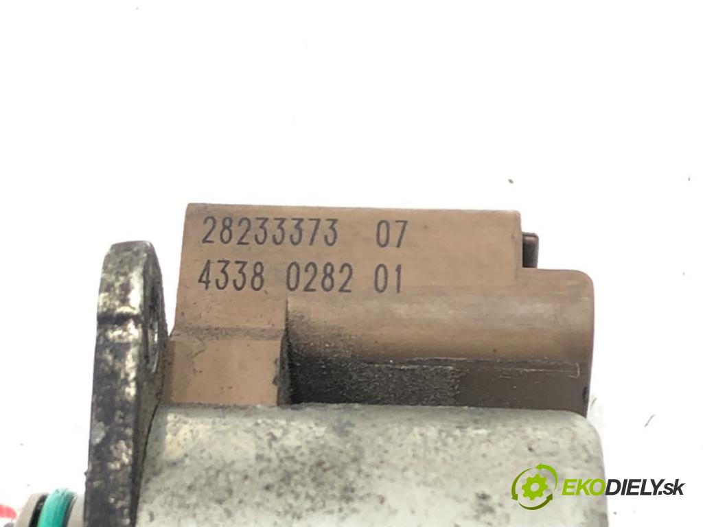 PEUGEOT 308 SW II (LC_, LJ_, LR_, LX_, L4_) 2014 - 2021    2.0 BlueHDi 150 110 kW [150 KM] olej napędowy 2014 - 2021  Regulátor tlaku paliva 28233373 (Ostatné)