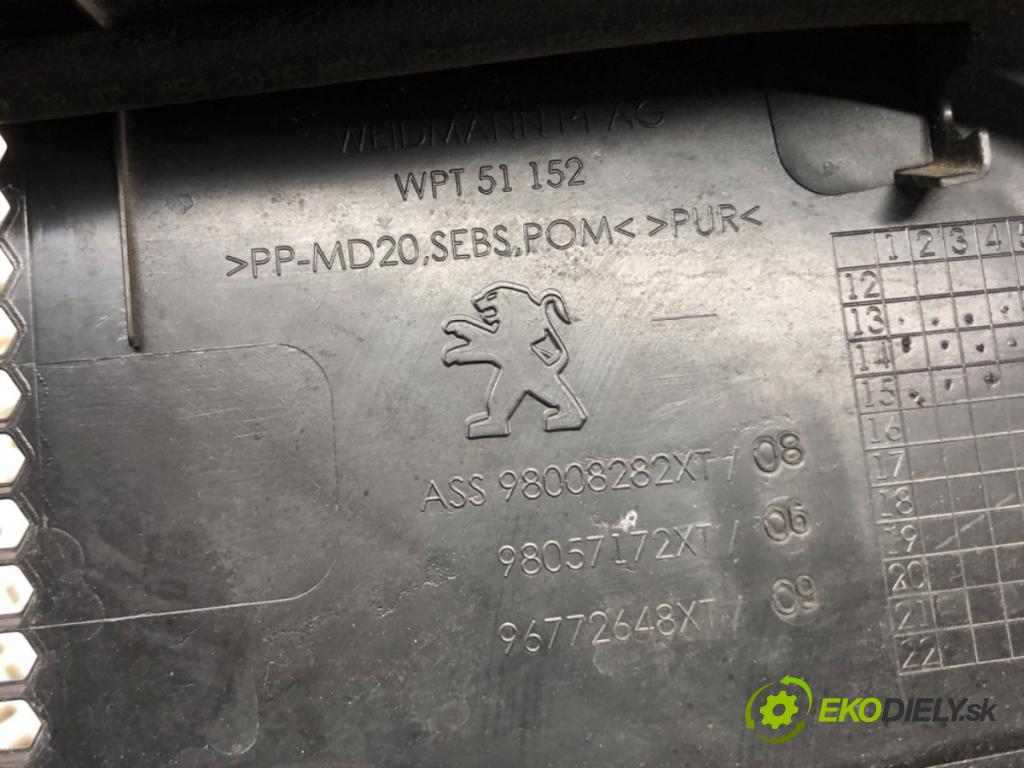 PEUGEOT 308 SW II (LC_, LJ_, LR_, LX_, L4_) 2014 - 2021    2.0 BlueHDi 150 110 kW [150 KM] olej napędowy 2014 - 2021  Torpédo, plast pod čelné okno 98008282XT (Torpéda)