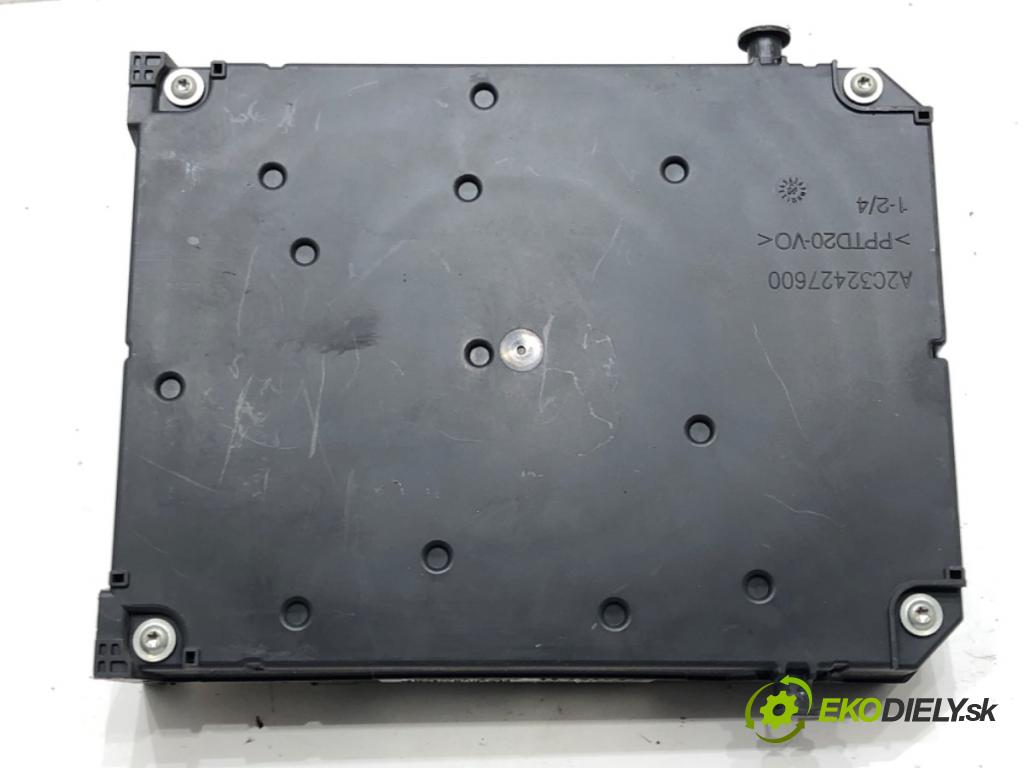 PEUGEOT 308 SW II (LC_, LJ_, LR_, LX_, L4_) 2014 - 2021    2.0 BlueHDi 150 110 kW [150 KM] olej napędowy 2014 - 2021  modul BSI 9806687880 (Pojistkové skříňky)