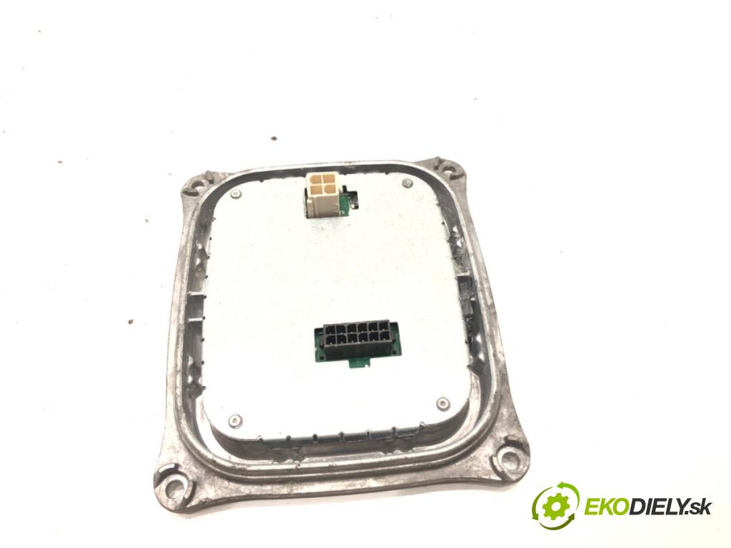 PEUGEOT 308 SW II (LC_, LJ_, LR_, LX_, L4_) 2014 - 2021    2.0 BlueHDi 150 110 kW [150 KM] olej napędowy 2014 - 2021  Menič XENON 130732940400 (Riadiace jednotky xenónu)