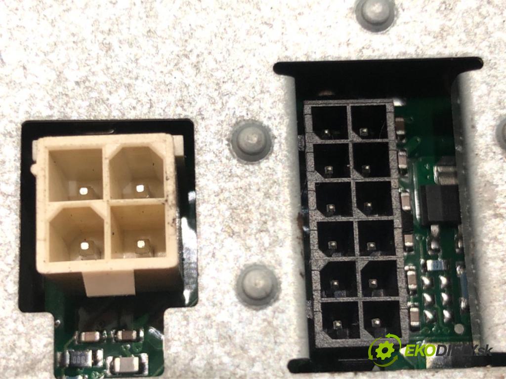 PEUGEOT 308 SW II (LC_, LJ_, LR_, LX_, L4_) 2014 - 2021    2.0 BlueHDi 150 110 kW [150 KM] olej napędowy 2014 - 2021  Menič XENON 130732940300 (Riadiace jednotky xenónu)