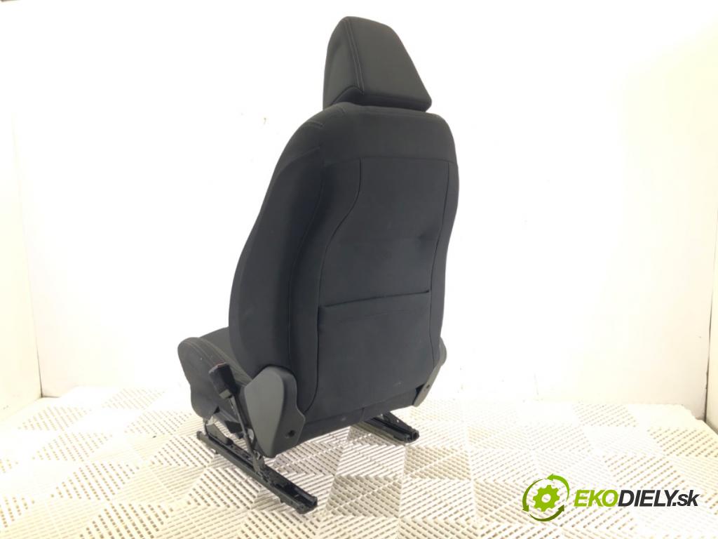 PEUGEOT 308 SW II (LC_, LJ_, LR_, LX_, L4_) 2014 - 2021    2.0 BlueHDi 150 110 kW [150 KM] olej napędowy 2014 - 2021  Sedadlo pravy predný