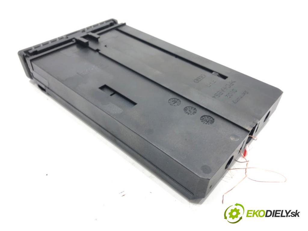 AUDI A4 B6 Avant (8E5) 2000 - 2005    1.9 TDI 96 kW [130 KM] olej napędowy 2001 - 2004  Držiak na nápoje 8E1862534H (Úchyty, držiaky na nápoje)