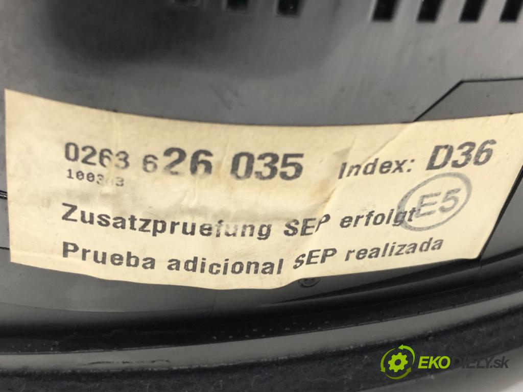 AUDI A4 B6 Avant (8E5) 2000 - 2005    1.9 TDI 96 kW [130 KM] olej napędowy 2001 - 2004  Prístrojovka 0263626035 (Prístrojové dosky, displeje)