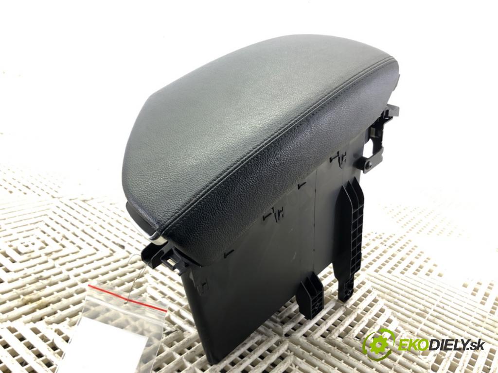 HYUNDAI i40 I CW (VF) 2011 - 2022    1.7 CRDi 100 kW [136 KM] olej napędowy 2011 - 2022  Lakťová opierka 84690-3Z000 (Lakťové opierky)