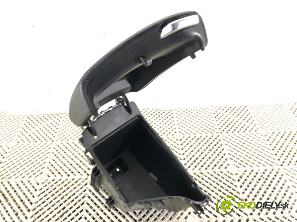 HYUNDAI i40 I CW (VF) 2011 - 2022    1.7 CRDi 100 kW [136 KM] olej napędowy 2011 - 2022  Lakťová opierka 84690-3Z000 (Lakťové opierky)