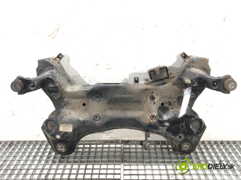 HYUNDAI i40 I CW (VF) 2011 - 2022    1.7 CRDi 100 kW [136 KM] olej napędowy 2011 - 2022  výztuha pod motor 62401-3Z100 (Výztuhy přední)