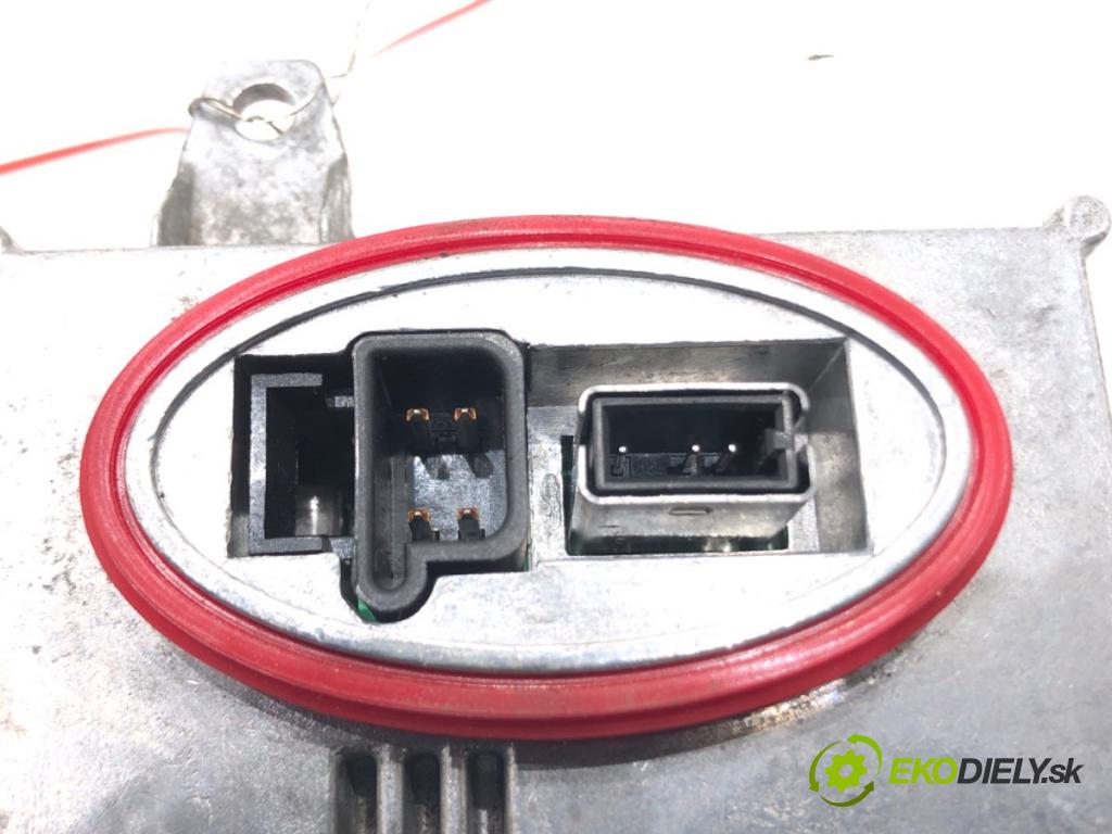 HYUNDAI i40 I CW (VF) 2011 - 2022    1.7 CRDi 100 kW [136 KM] olej napędowy 2011 - 2022  Menič XENON 3Z921-01700 (Riadiace jednotky xenónu)