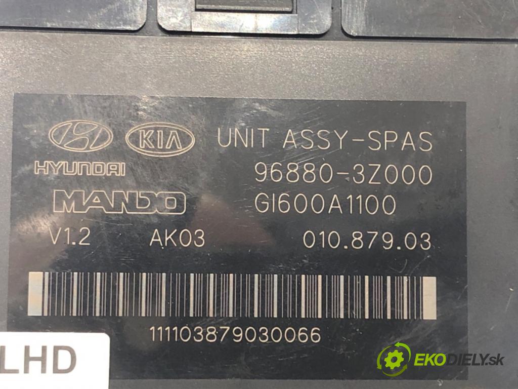 HYUNDAI i40 I CW (VF) 2011 - 2022    1.7 CRDi 100 kW [136 KM] olej napędowy 2011 - 2022  Modul PDC 96880-3Z000 (Ostatné)