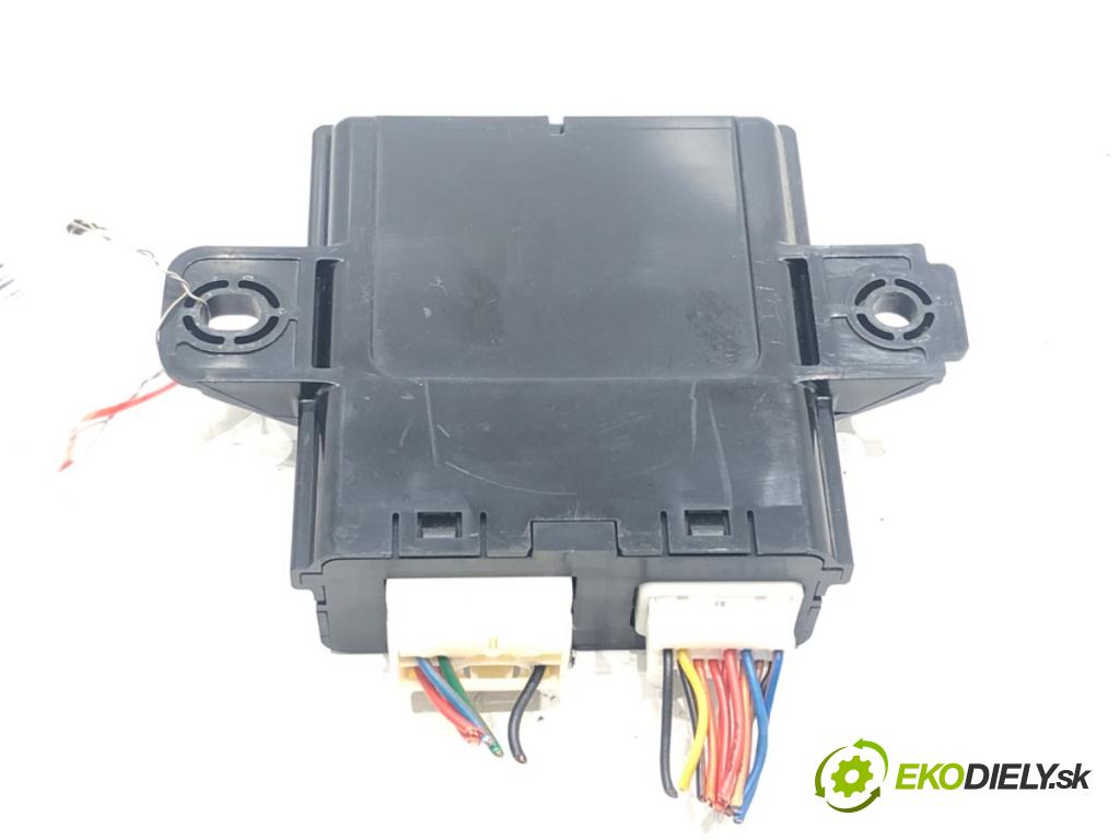 HYUNDAI i40 I CW (VF) 2011 - 2022    1.7 CRDi 100 kW [136 KM] olej napędowy 2011 - 2022  Modul svetiel 92170-3Z000 (Ostatné)