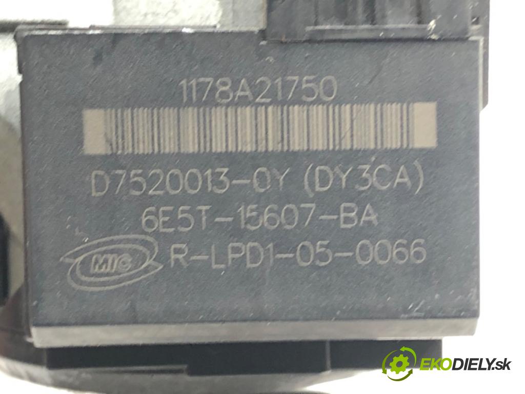 FORD MONDEO IV Turnier (BA7) 2007 - 2015    2.0 TDCi 103 kW [140 KM] olej napędowy 2007 - 2015  spinačka 3M51-3F880-AD (Spínacie skrinky a kľúče)