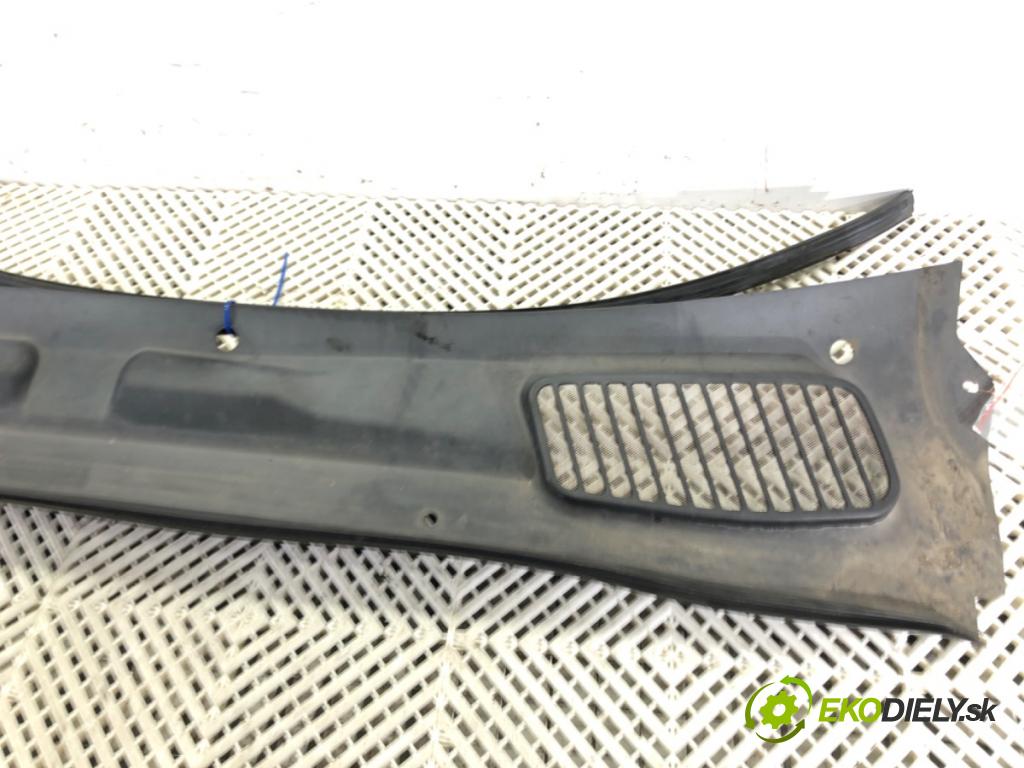 FORD MONDEO IV Turnier (BA7) 2007 - 2015    2.0 TDCi 103 kW [140 KM] olej napędowy 2007 - 2015  Torpédo, plast pod čelné okno 7S71-A02216 (Torpéda)