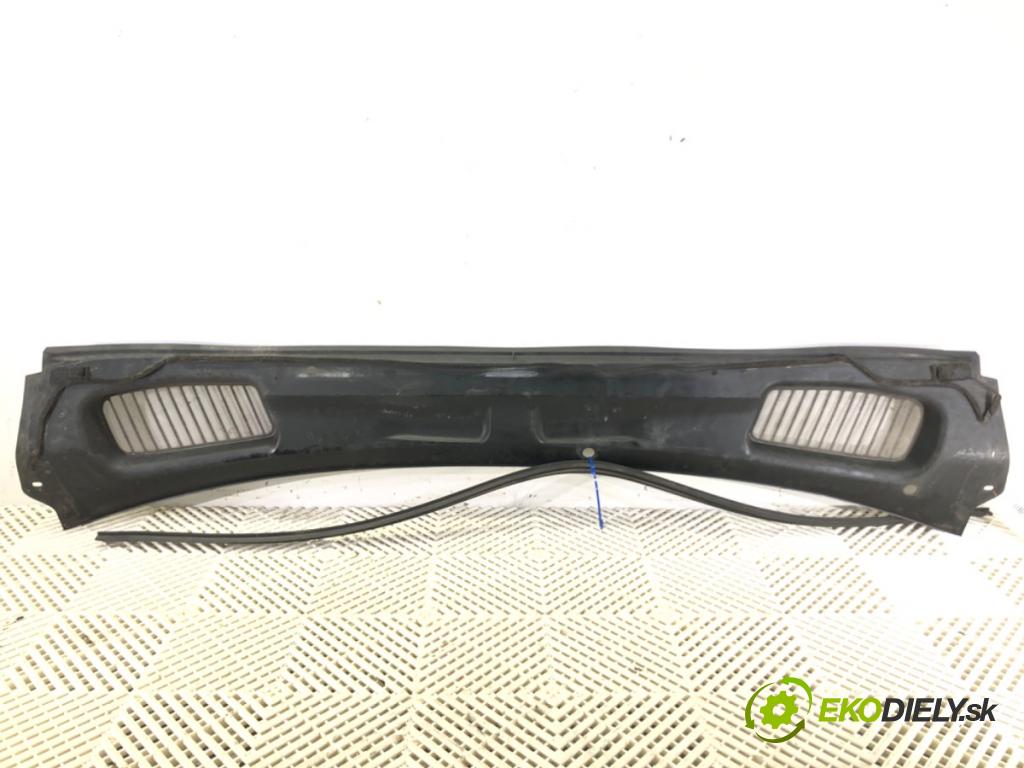 FORD MONDEO IV Turnier (BA7) 2007 - 2015    2.0 TDCi 103 kW [140 KM] olej napędowy 2007 - 2015  Torpédo, plast pod čelné okno 7S71-A02216 (Torpéda)