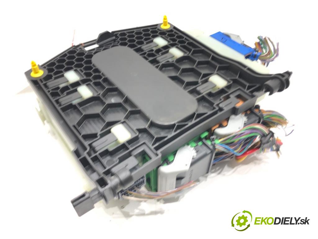 FORD MONDEO IV Turnier (BA7) 2007 - 2015    2.0 TDCi 103 kW [140 KM] olej napędowy 2007 - 2015  modul BSI 7G9T-14A073-DD (Pojistkové skříňky)