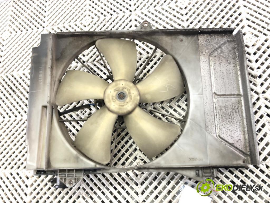 TOYOTA YARIS (_P1_) 1999 - 2005    1.0 (SCP10_) 48 kW [65 KM] benzyna 2003 - 2005  ventilátor chladiče  (Ventilátory)