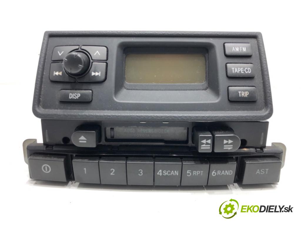 TOYOTA YARIS (_P1_) 1999 - 2005    1.0 (SCP10_) 48 kW [65 KM] benzyna 2003 - 2005  RADIO 86120-0D070 (Audio zariadenia)