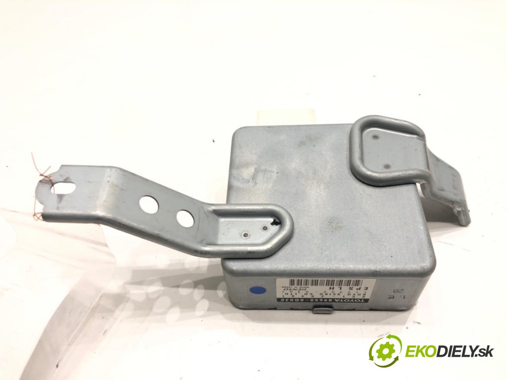 TOYOTA YARIS (_P1_) 1999 - 2005    1.0 (SCP10_) 48 kW [65 KM] benzyna 2003 - 2005  Modul servočerpadlo 89650-0D030 (Ostatné)