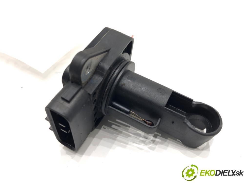 TOYOTA YARIS (_P1_) 1999 - 2005    1.0 (SCP10_) 48 kW [65 KM] benzyna 2003 - 2005  Váha vzduchu 22204-0J010 (Váhy vzduchu)