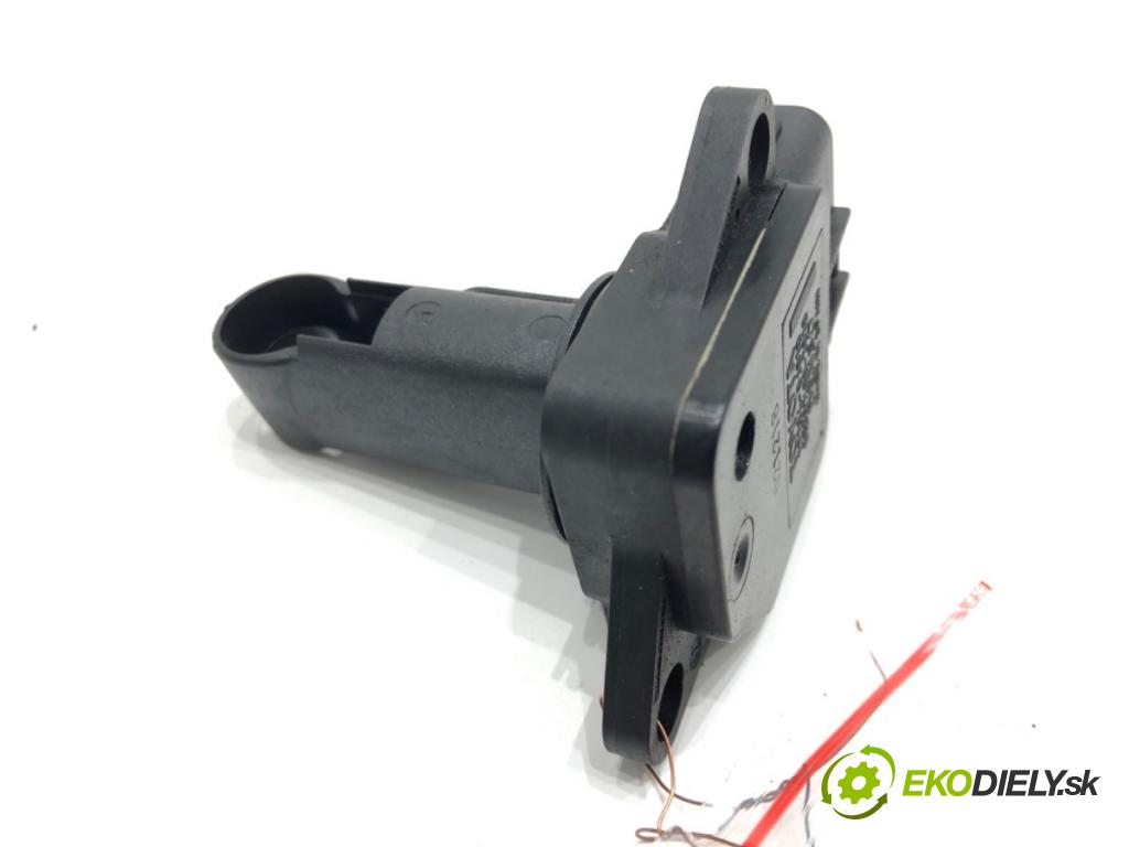 TOYOTA YARIS (_P1_) 1999 - 2005    1.0 (SCP10_) 48 kW [65 KM] benzyna 2003 - 2005  Váha vzduchu 22204-0J010 (Váhy vzduchu)