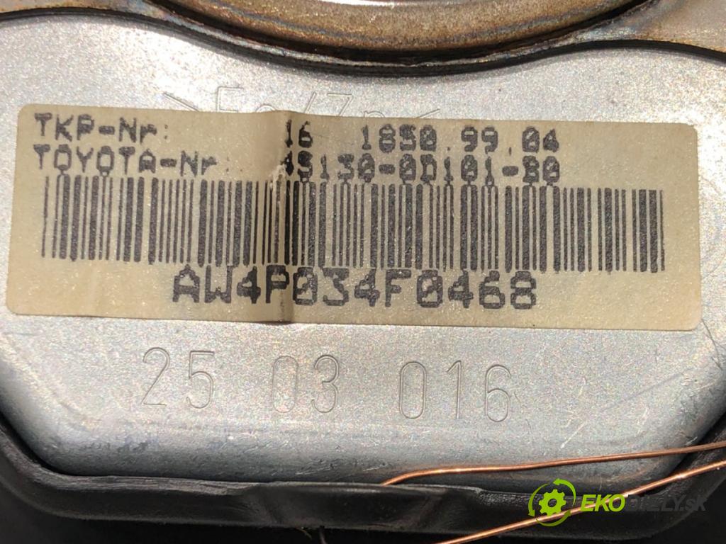 TOYOTA YARIS (_P1_) 1999 - 2005    1.0 (SCP10_) 48 kW [65 KM] benzyna 2003 - 2005  AirBag volantu 45130-0D101 (Airbagy)