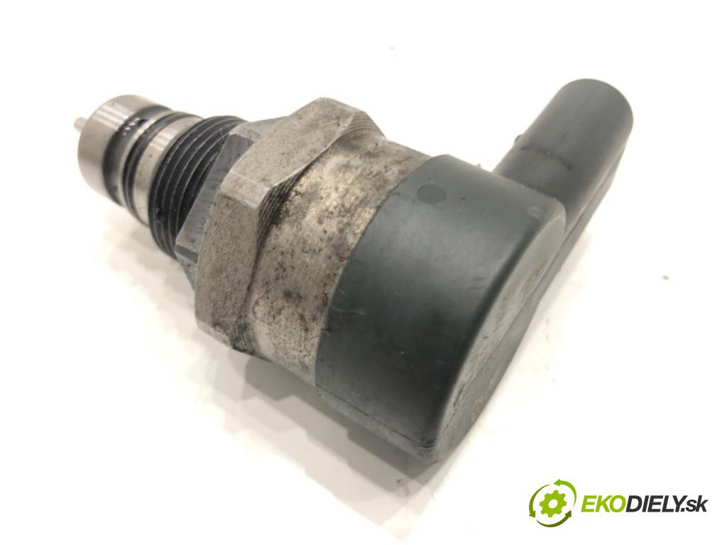 VW PASSAT B6 Variant (3C5) 2005 - 2011    2.0 BlueTDI 105 kW [143 KM] olej napędowy 2009 - 2010  Regulátor tlaku paliva 057130764H (Ostatné)