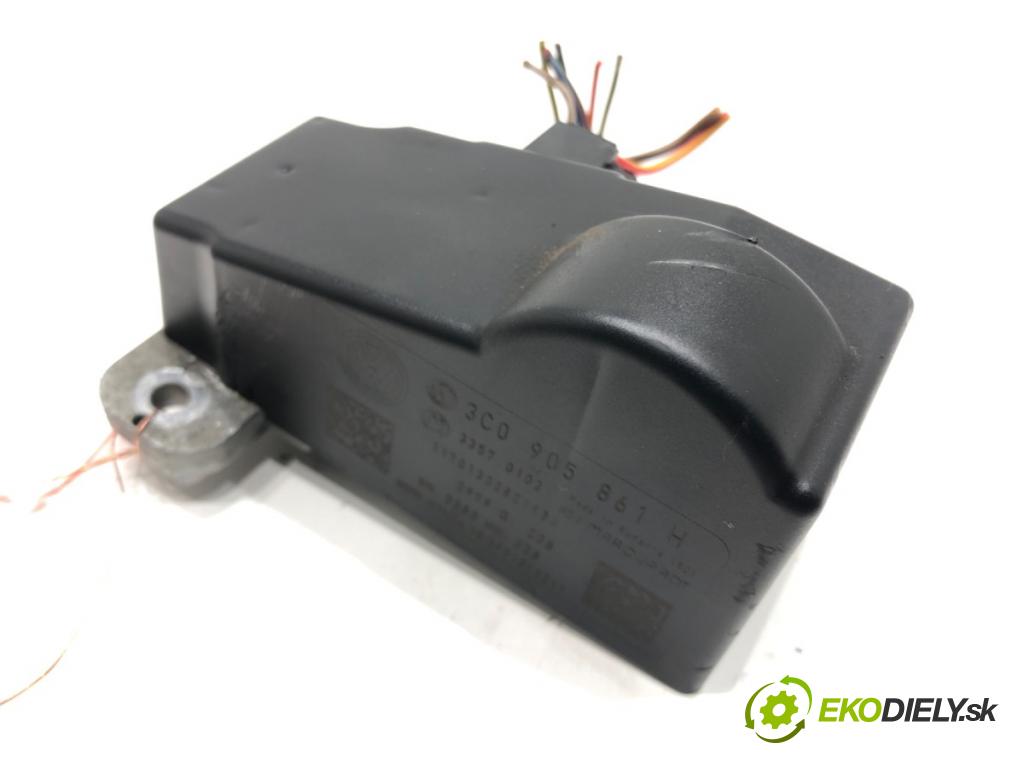 VW PASSAT B6 Variant (3C5) 2005 - 2011    2.0 BlueTDI 105 kW [143 KM] olej napędowy 2009 - 2010  blokáda volantu 3C0905861H (Ostatné)