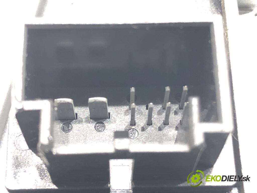 VW PASSAT B6 Variant (3C5) 2005 - 2011    2.0 BlueTDI 105 kW [143 KM] olej napędowy 2009 - 2010  blokáda volantu 3C0905861H (Ostatné)