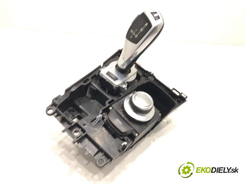 BMW X6 (E71, E72) 2007 - 2014    xDrive 35 i 225 kW [306 KM] benzyna 2008 - 2014  Kulisa  (Rýchlostné páky / kulisy)