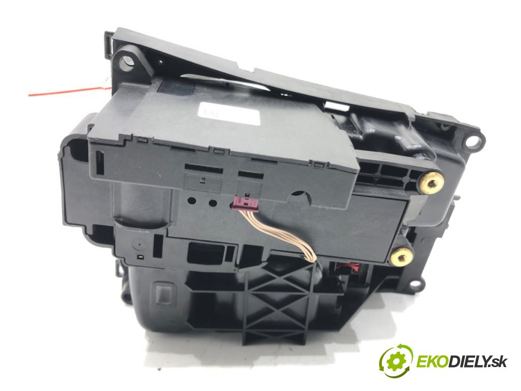 BMW X6 (E71, E72) 2007 - 2014    xDrive 35 i 225 kW [306 KM] benzyna 2008 - 2014  Kulisa  (Rýchlostné páky / kulisy)