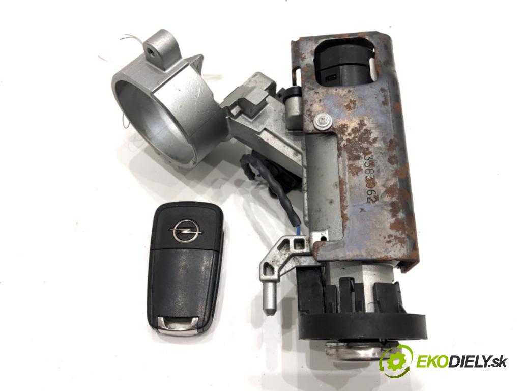 OPEL INSIGNIA A Sports Tourer (G09) 2008 - 2017    2.0 CDTI (35) 125 kW [170 KM] olej napędowy 2014 - 2016  spinačka 23276089 (Spínacie skrinky a kľúče)