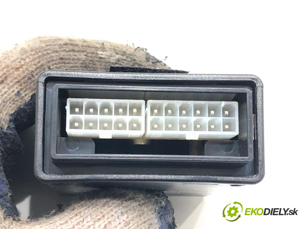 OPEL INSIGNIA A Sports Tourer (G09) 2008 - 2017    2.0 CDTI (35) 125 kW [170 KM] olej napędowy 2014 - 2016  Modul ťažného oka UniConnect2 (Ostatné)