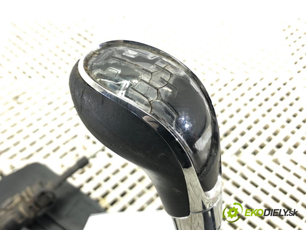 OPEL INSIGNIA A Sports Tourer (G09) 2008 - 2017    2.0 CDTI (35) 125 kW [170 KM] olej napędowy 2014 - 2016  Kulisa 13261545 (Rýchlostné páky / kulisy)