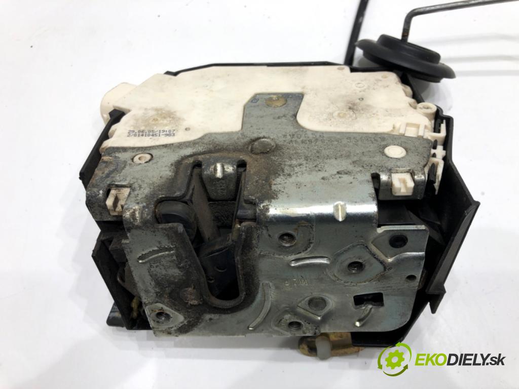 MINI MINI (R50, R53) 2001 - 2006    One 66 kW [90 KM] benzyna 2001 - 2006  zámok dveře pravý přední část 1410451