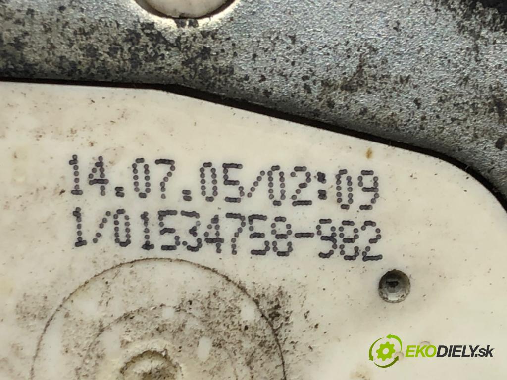MINI MINI (R50, R53) 2001 - 2006    One 66 kW [90 KM] benzyna 2001 - 2006  zámok dveře levý přední část