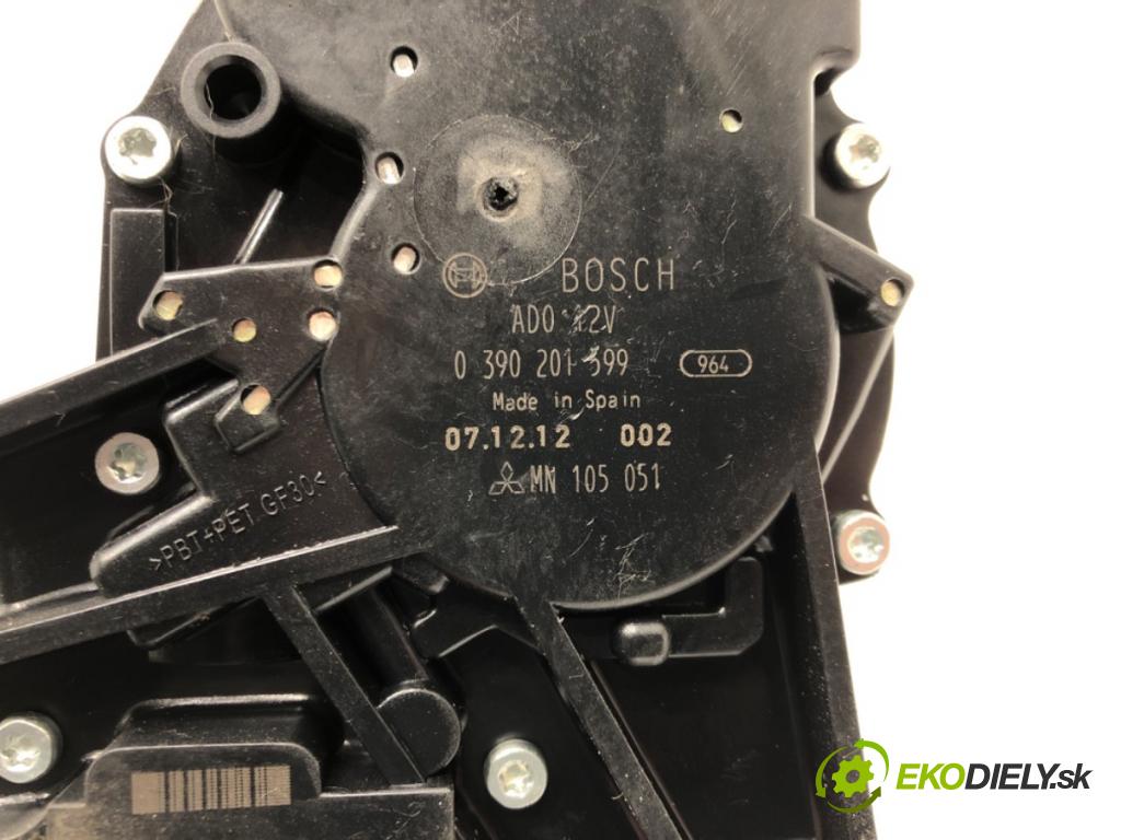 MITSUBISHI COLT VI (Z3_A, Z2_A) 2002 - 2012    1.1 55 kW [75 KM] benzyna 2004 - 2012  motor stěračů zadní část 0390201599