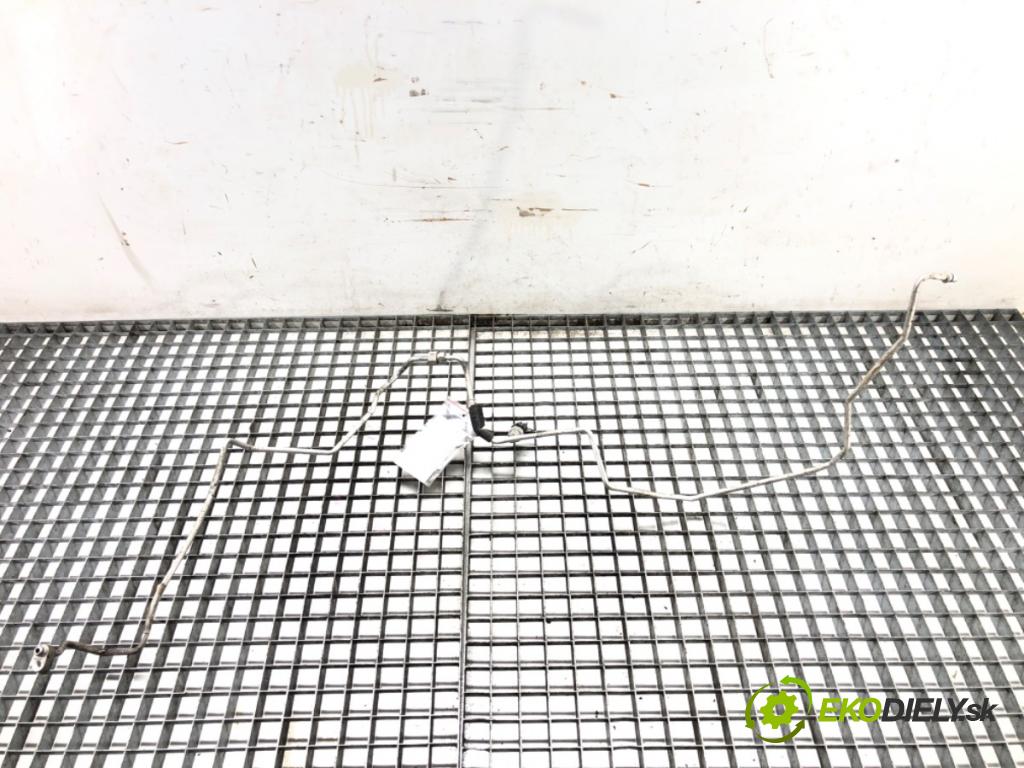 MITSUBISHI COLT VI (Z3_A, Z2_A) 2002 - 2012    1.1 55 kW [75 KM] benzyna 2004 - 2012  rúrka klimatizácie  (Rúrky klimatizácie)