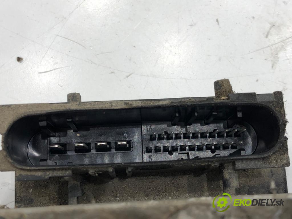 MITSUBISHI COLT VI (Z3_A, Z2_A) 2002 - 2012    1.1 55 kW [75 KM] benzyna 2004 - 2012  Pumpa ABS MN116161 (Pumpy ABS)