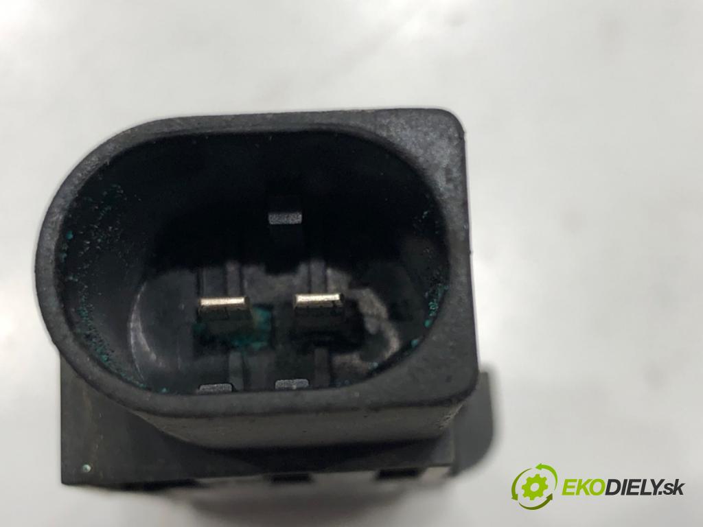 MITSUBISHI COLT VI (Z3_A, Z2_A) 2002 - 2012    1.1 55 kW [75 KM] benzyna 2004 - 2012  Snímač nárazu A4545400017 (Snímače nárazu)