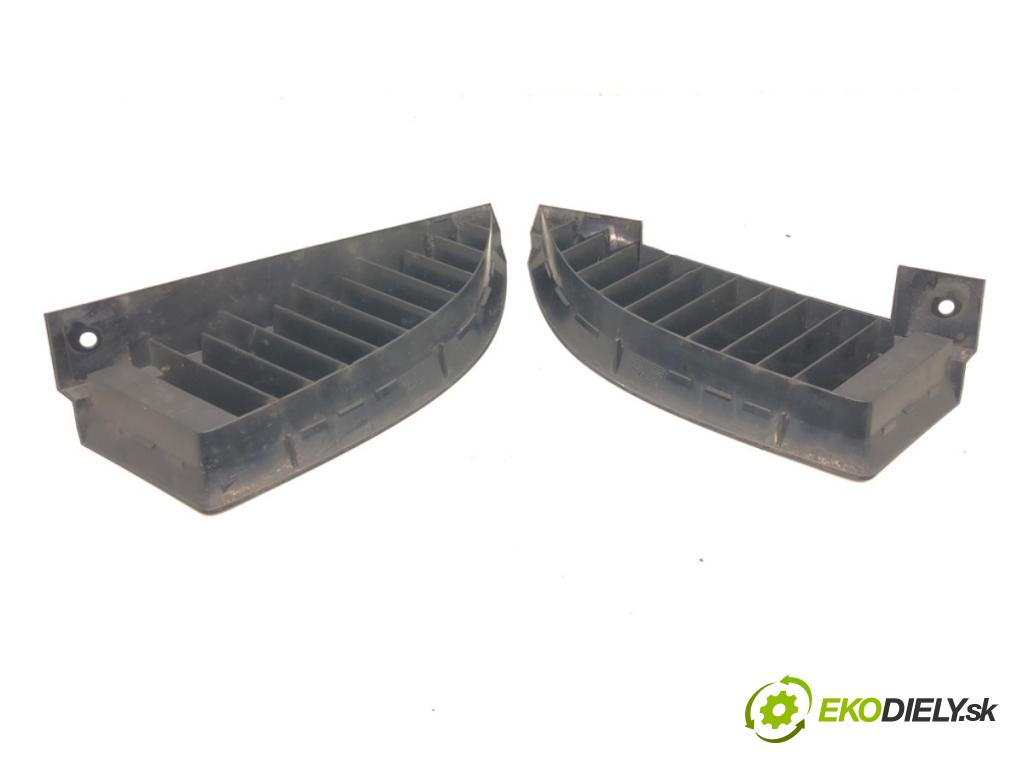 MITSUBISHI COLT VI (Z3_A, Z2_A) 2002 - 2012    1.1 55 kW [75 KM] benzyna 2004 - 2012  mřížka maska MN127773 (Mřížky (masky) chladičů)