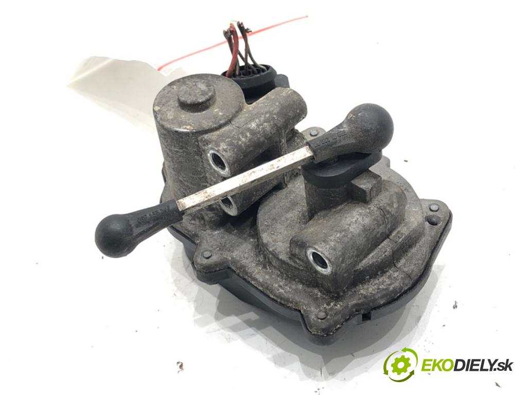 AUDI A6 C6 Avant (4F5) 2004 - 2011    2.0 TFSI 125 kW [170 KM] benzyna 2005 - 2011  Nastavovač zvod, potrubie 06F133482B (Ostatné)