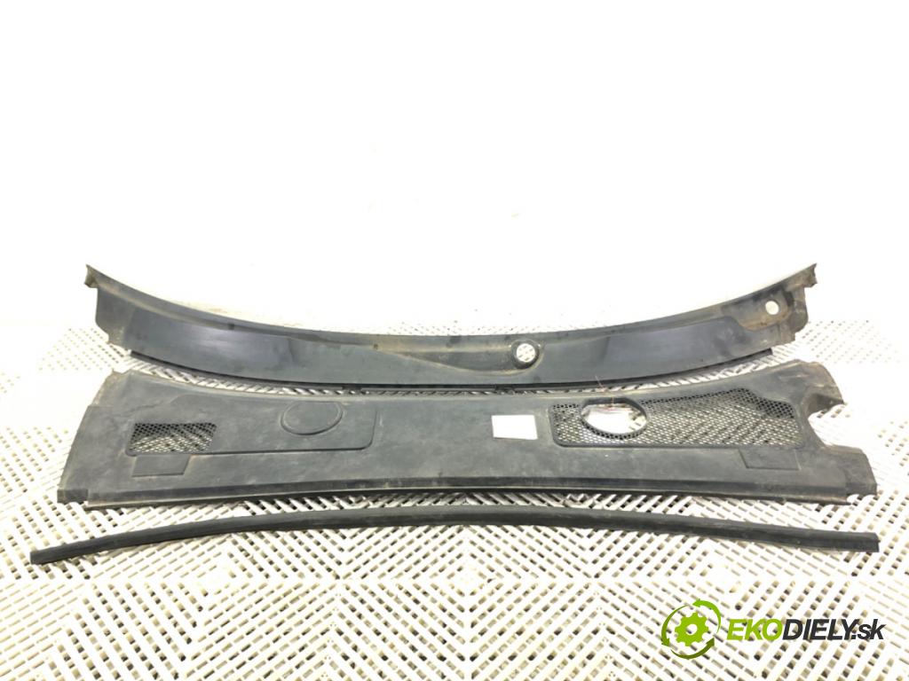 AUDI A6 C6 Avant (4F5) 2004 - 2011    2.0 TFSI 125 kW [170 KM] benzyna 2005 - 2011  Torpédo, plast pod čelné okno 4F1819403 (Torpéda)