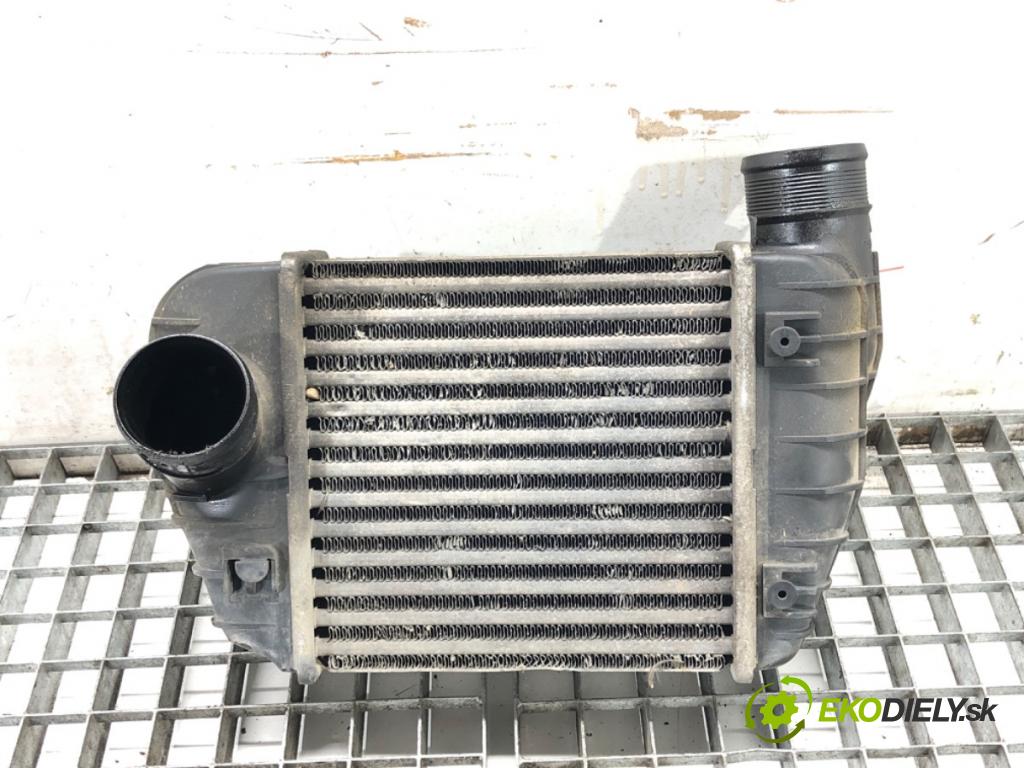 AUDI A6 C6 Avant (4F5) 2004 - 2011    2.0 TFSI 125 kW [170 KM] benzyna 2005 - 2011  intercooler 4F0145805J (Chladiče nasávaného vzduchu (intercoolery))