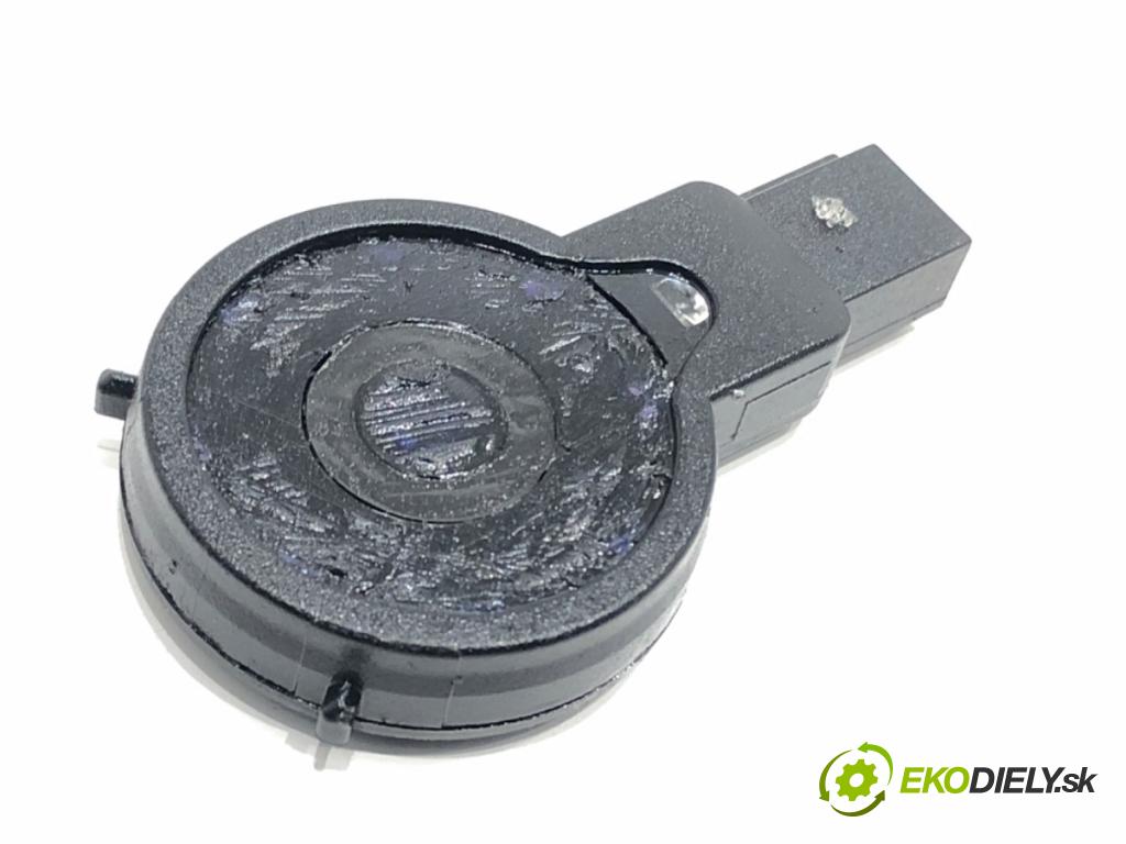 AUDI A6 C6 Avant (4F5) 2004 - 2011    2.0 TFSI 125 kW [170 KM] benzyna 2005 - 2011  Snímač dažďa 4E0955559A (Snímače dažďa)