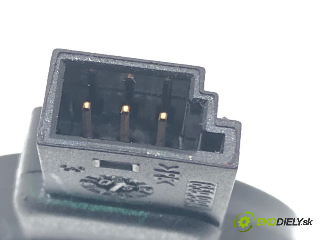 AUDI A6 C6 Avant (4F5) 2004 - 2011    2.0 TFSI 125 kW [170 KM] benzyna 2005 - 2011  Snímač dažďa 4E0955559A (Snímače dažďa)