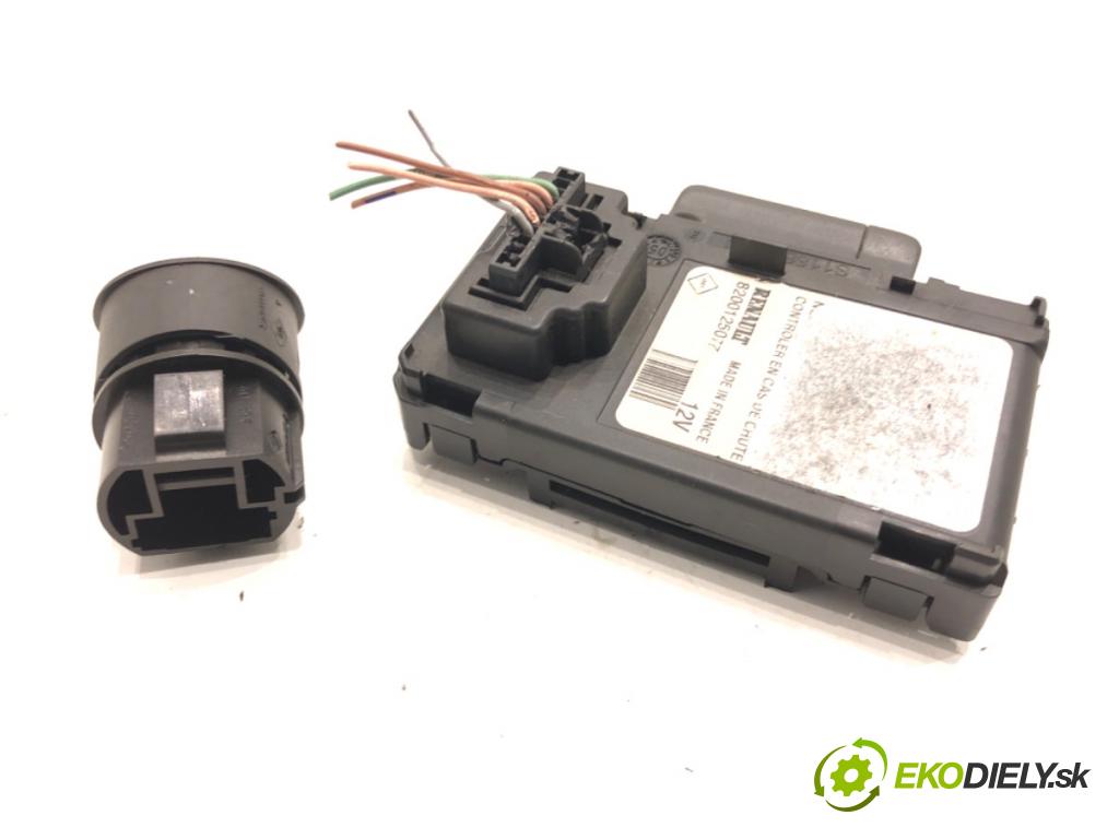 RENAULT MEGANE II (BM0/1_, CM0/1_) 2001 - 2012    1.5 dCi (BM1F, CM1F) 63 kW [86 KM] olej napędowy 2005 - 2008  spinačka čítač KART 8200125077 (Spínacie skrinky a kľúče)