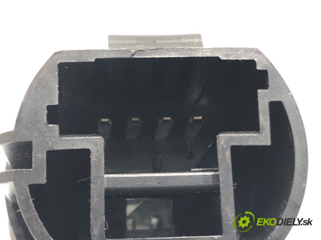 RENAULT MEGANE II (BM0/1_, CM0/1_) 2001 - 2012    1.5 dCi (BM1F, CM1F) 63 kW [86 KM] olej napędowy 2005 - 2008  spinačka čítač KART 8200125077 (Spínacie skrinky a kľúče)