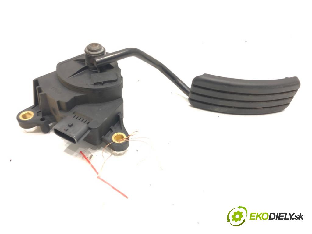 RENAULT MEGANE II (BM0/1_, CM0/1_) 2001 - 2012    1.5 dCi (BM1F, CM1F) 63 kW [86 KM] olej napędowy 2005 - 2008  Potenciometer plynu 8200153268 (Pedále)