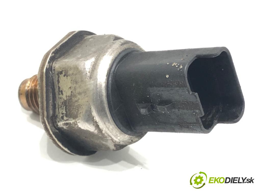RENAULT MEGANE II (BM0/1_, CM0/1_) 2001 - 2012    1.5 dCi (BM1F, CM1F) 63 kW [86 KM] olej napędowy 2005 - 2008  Snímač tlaku paliva 9307Z507A (Snímače)
