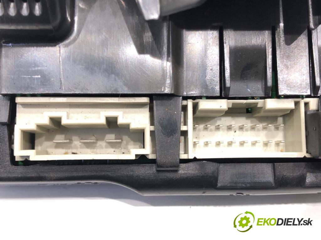 AUDI A6 C6 Avant (4F5) 2004 - 2011    2.0 TFSI 125 kW [170 KM] benzyna 2005 - 2011  Panel ovládania kúrenia 4F1820043M (Prepínače, spínače, tlačidlá a ovládače kúrenia)